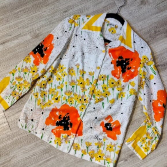 Vintage Vera Bottom Up Blouse Vibrant Floral Design Circa 1960s Med - Picture 1 of 6